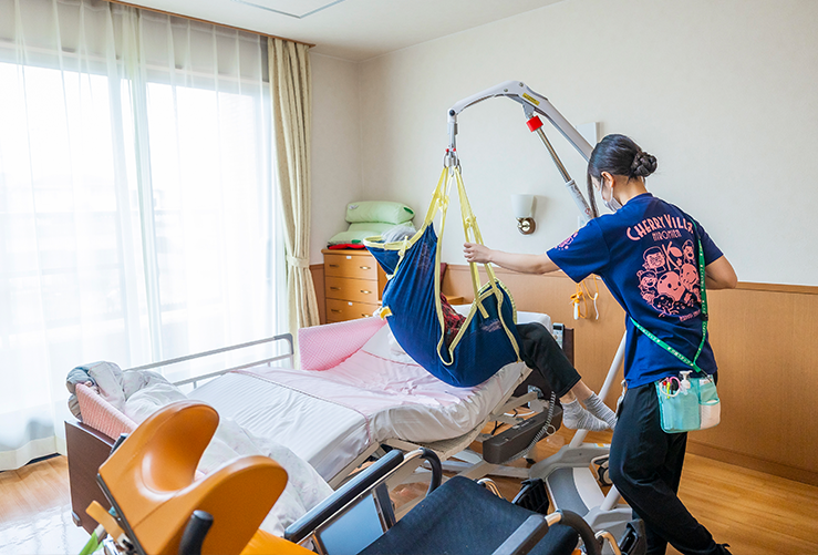 ベッドから車椅子への移乗介助